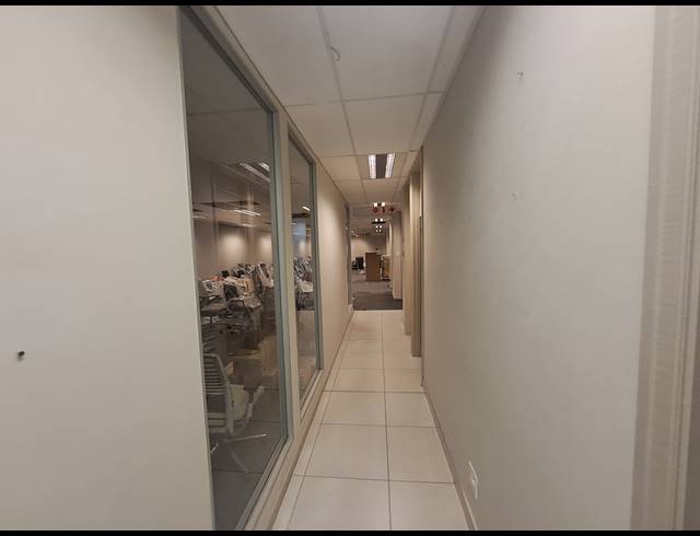 300M² OFFICE TO LET IN ILLOVO